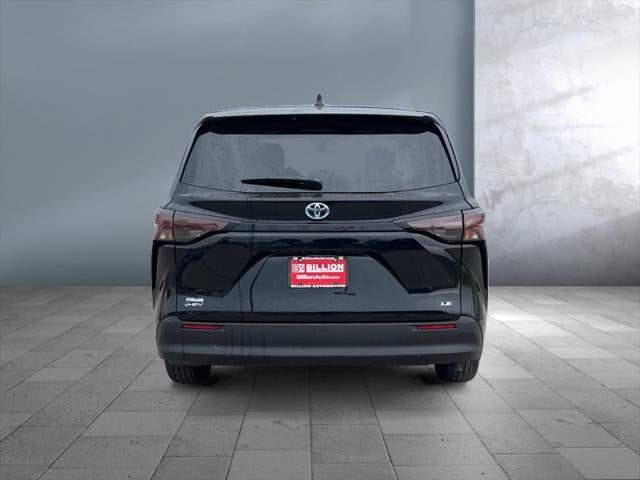 2025 Toyota SIENNA LE LE