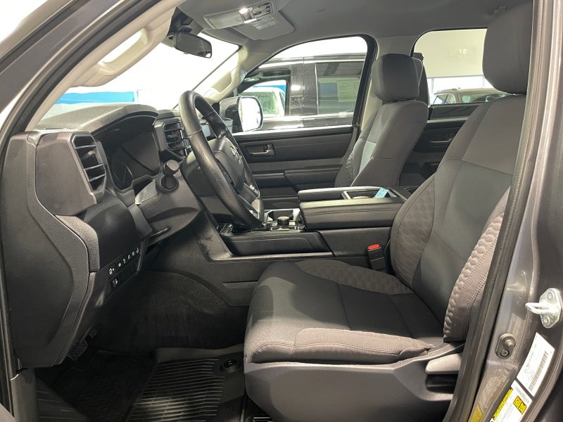 2024 Toyota TUNDRA 4X4 SR5