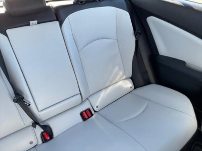 2020 Toyota PRIUS XLE