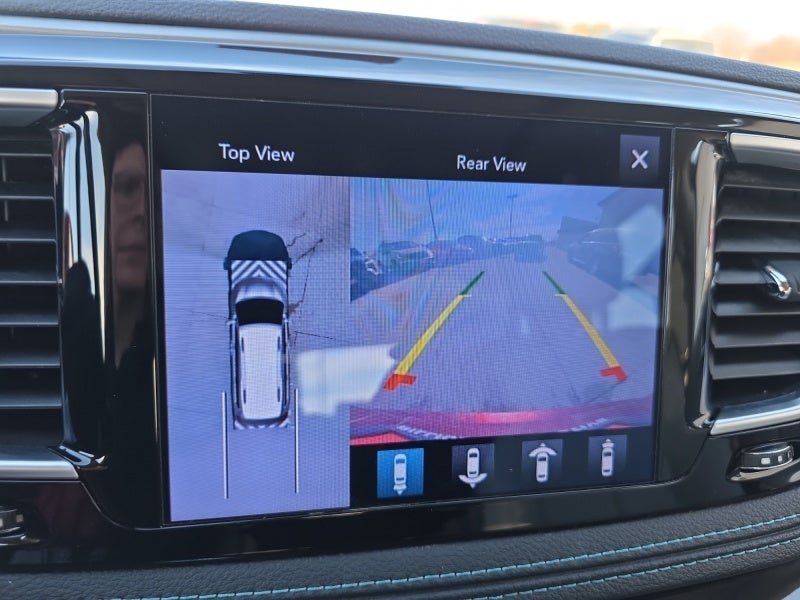 2017 Chrysler Pacifica Hybrid Platinum