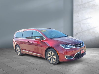 2017 Chrysler Pacifica Hybrid Platinum