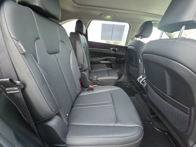 2025 Kia Sorento X-Line EX