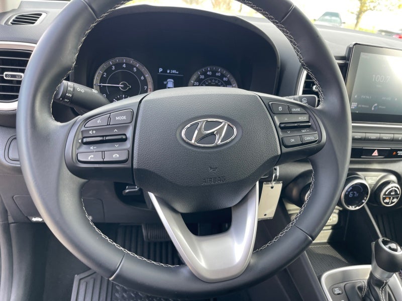 2022 Hyundai Venue SEL