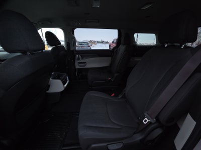 2022 Kia Carnival LX