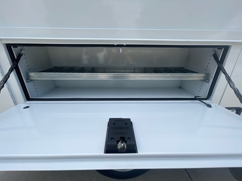 2025 GMC Savana Cutaway 3500 1WT