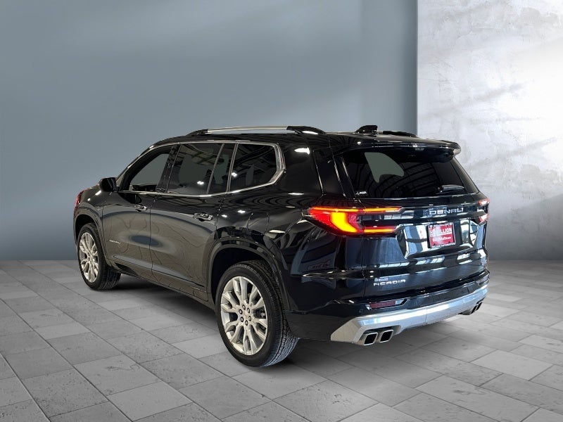 2025 GMC Acadia Denali