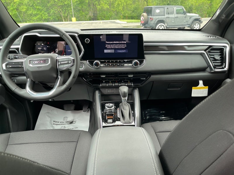 2025 GMC Canyon Elevation