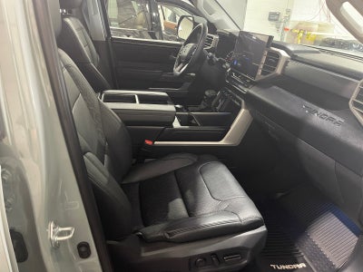 2024 Toyota Tundra 4WD SR5