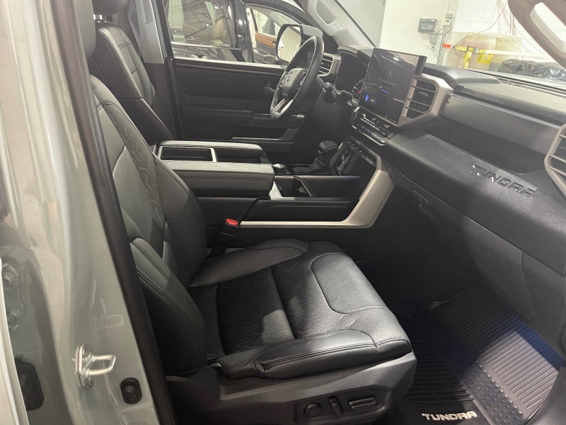 2024 Toyota Tundra 4WD SR5