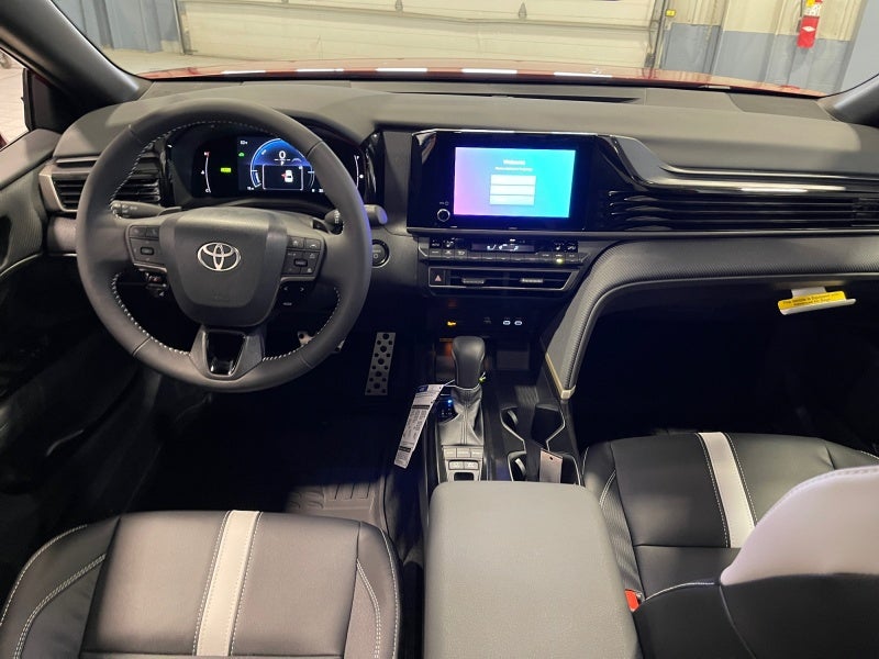 2026 Toyota Camry SE AWD