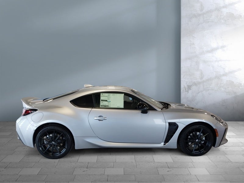 2025 Toyota GR86 Premium MT