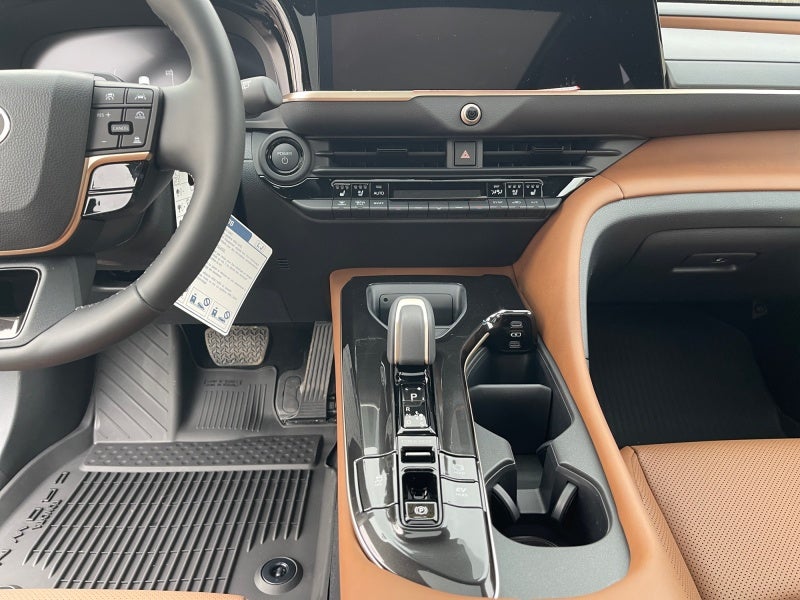 2026 Toyota Toyota Crown Signia Limited